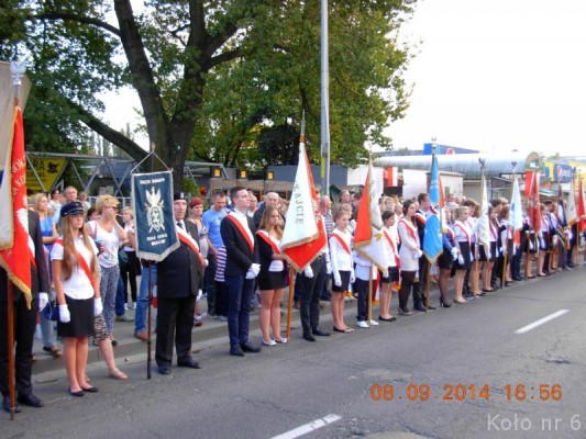 3aa---poczty-sztandarowe-szkol-z-dzielnicy-Ochota