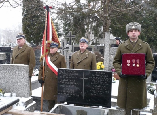 P1100830 (640x469)